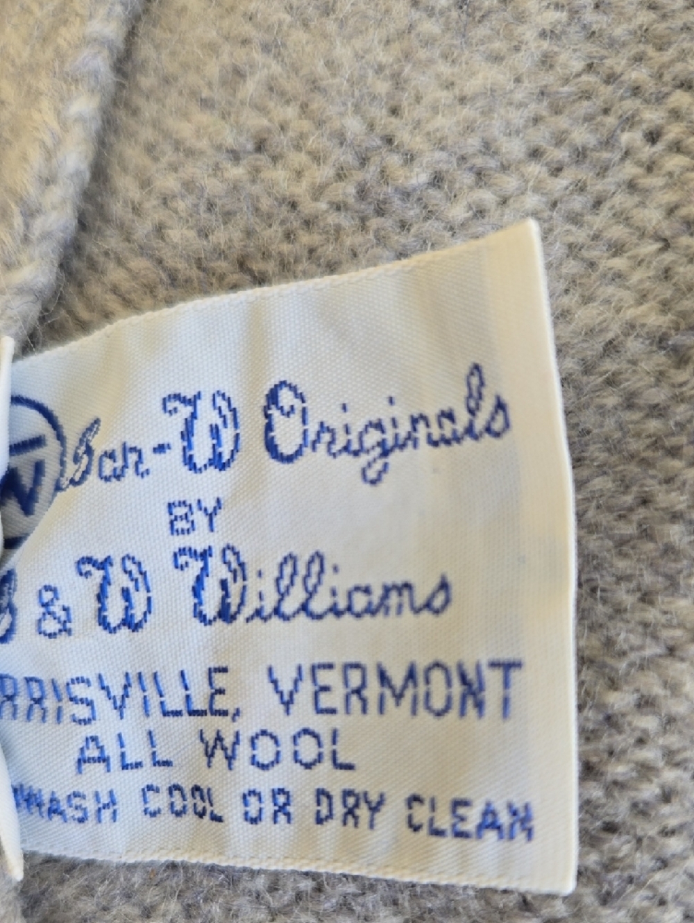 Gray Wool Neck Warmer - Picture 2 of 3